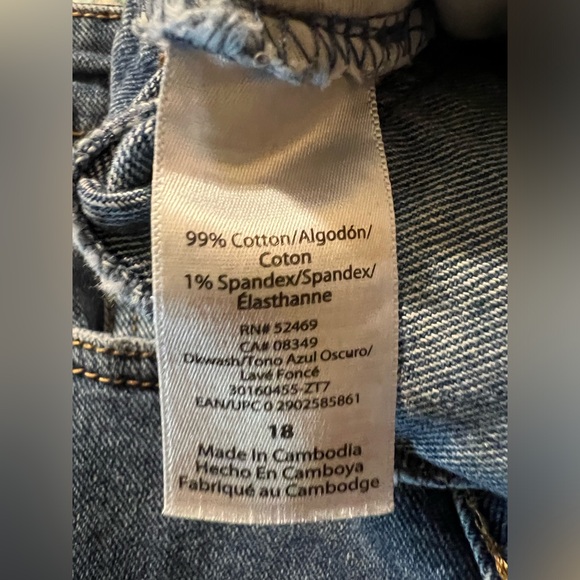 Sofia jeans by Sofia Vergara, Lila short, size 18 - Picture 4 of 6